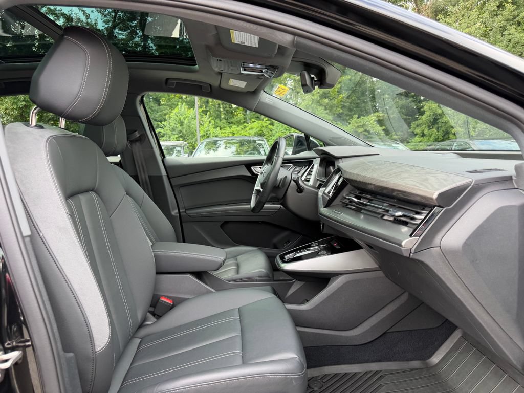 Certified 2023 Audi Q4 e-tron Prestige w/ Black Optic Package AWD/4WD image 19