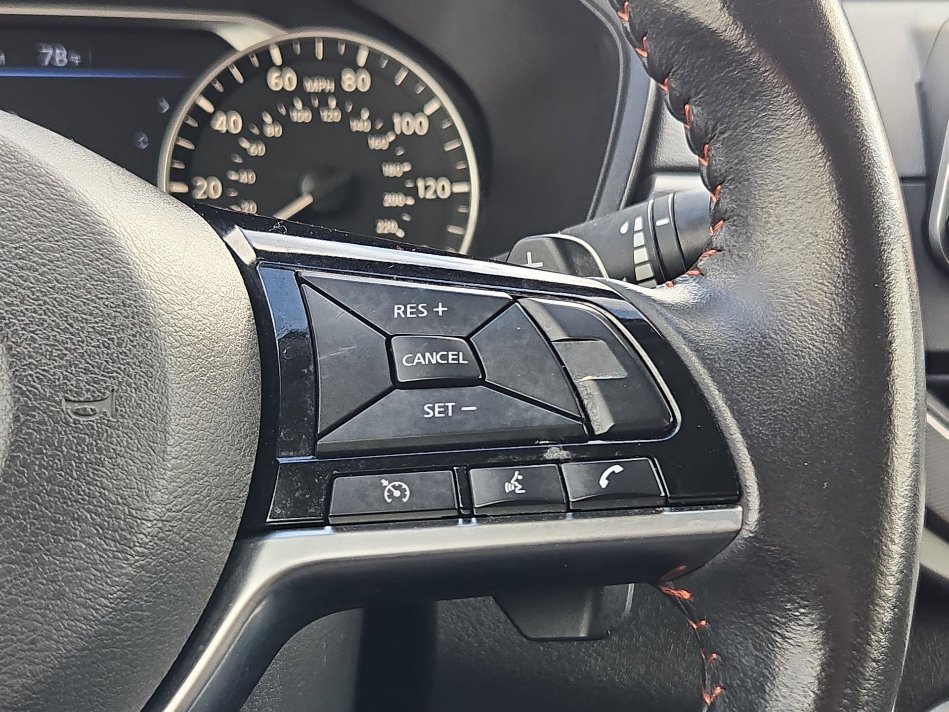 Used 2025 Nissan Altima 2.5 SR image 18