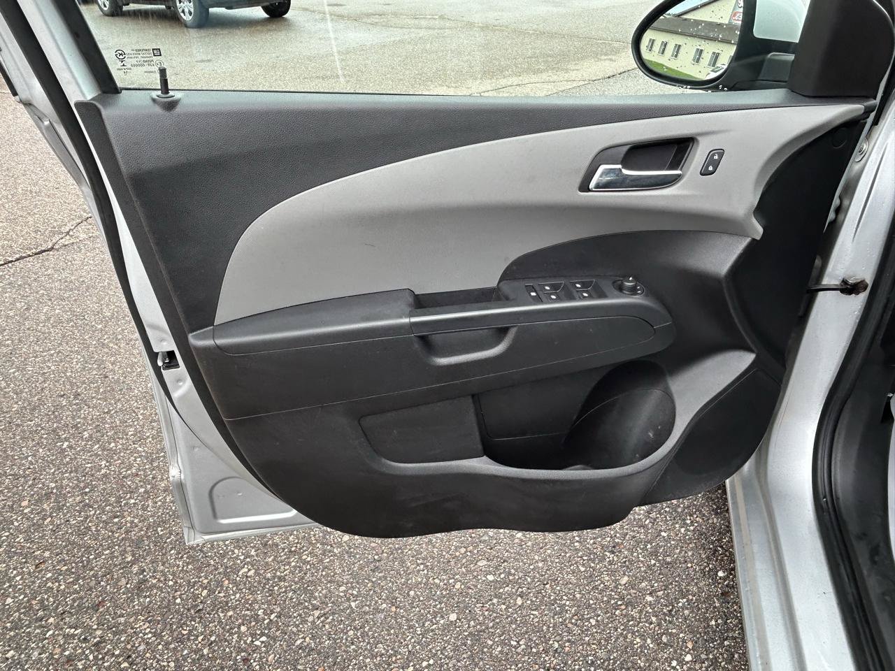 Used 2015 Chevrolet Sonic LT w/ Advanced Safety Package FWD image 14