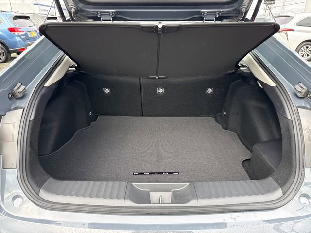 Used 2025 Toyota Prius LE image 15