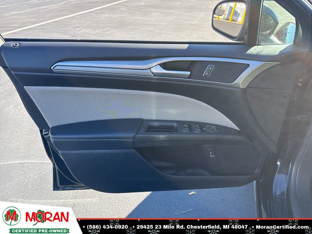 Used 2018 Ford Fusion S image 9