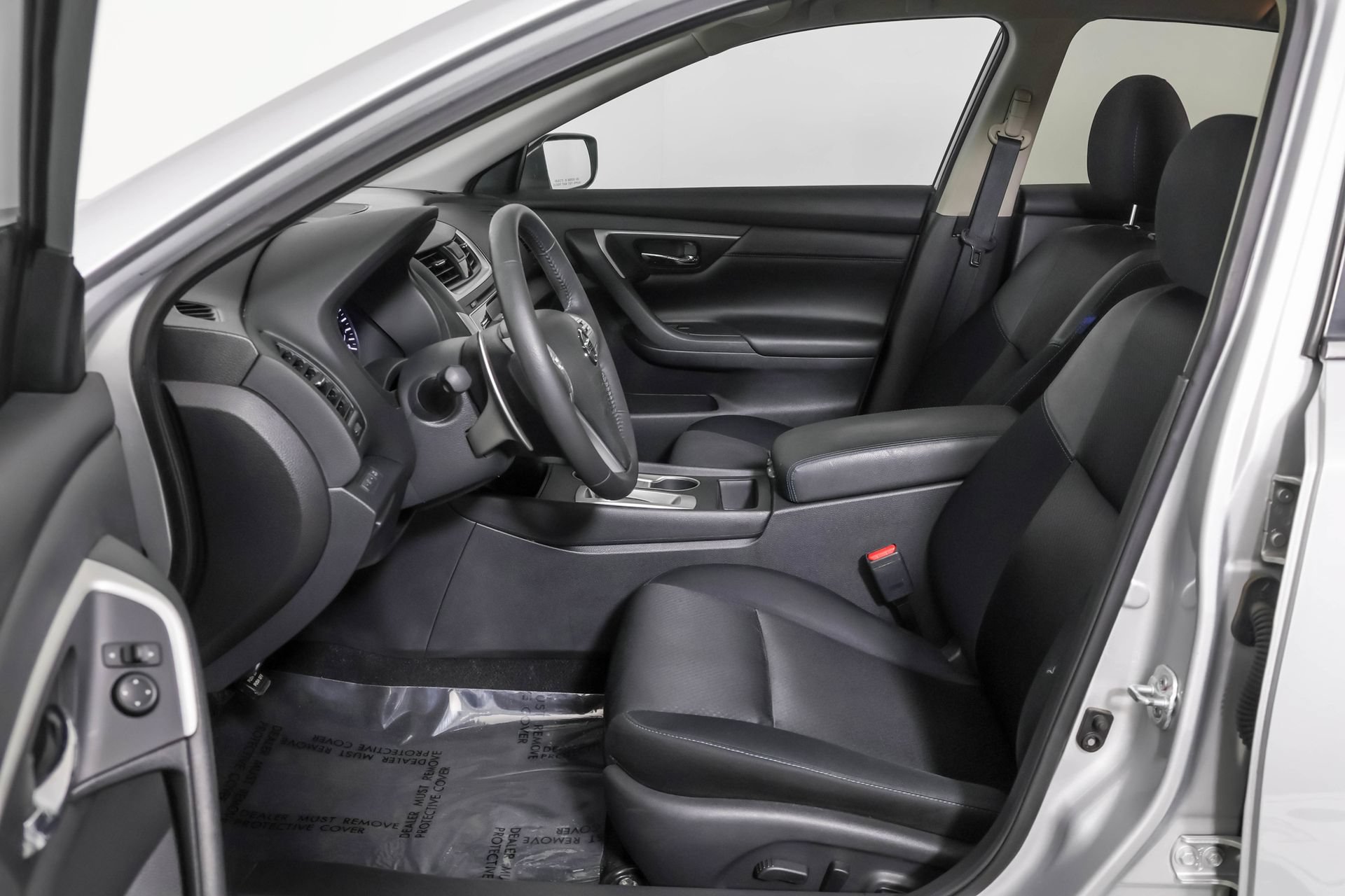 Used 2017 Nissan Altima 2.5 SR FWD image 6