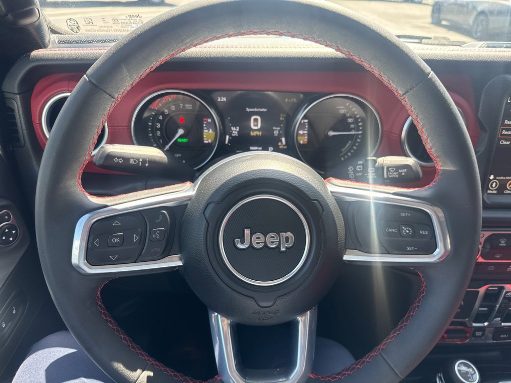 Used 2023 Jeep Wrangler Unlimited Rubicon 4xe AWD/4WD image 20