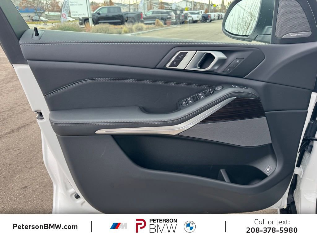 New 2026 BMW X5 xDrive50e w/ Premium Package image 15
