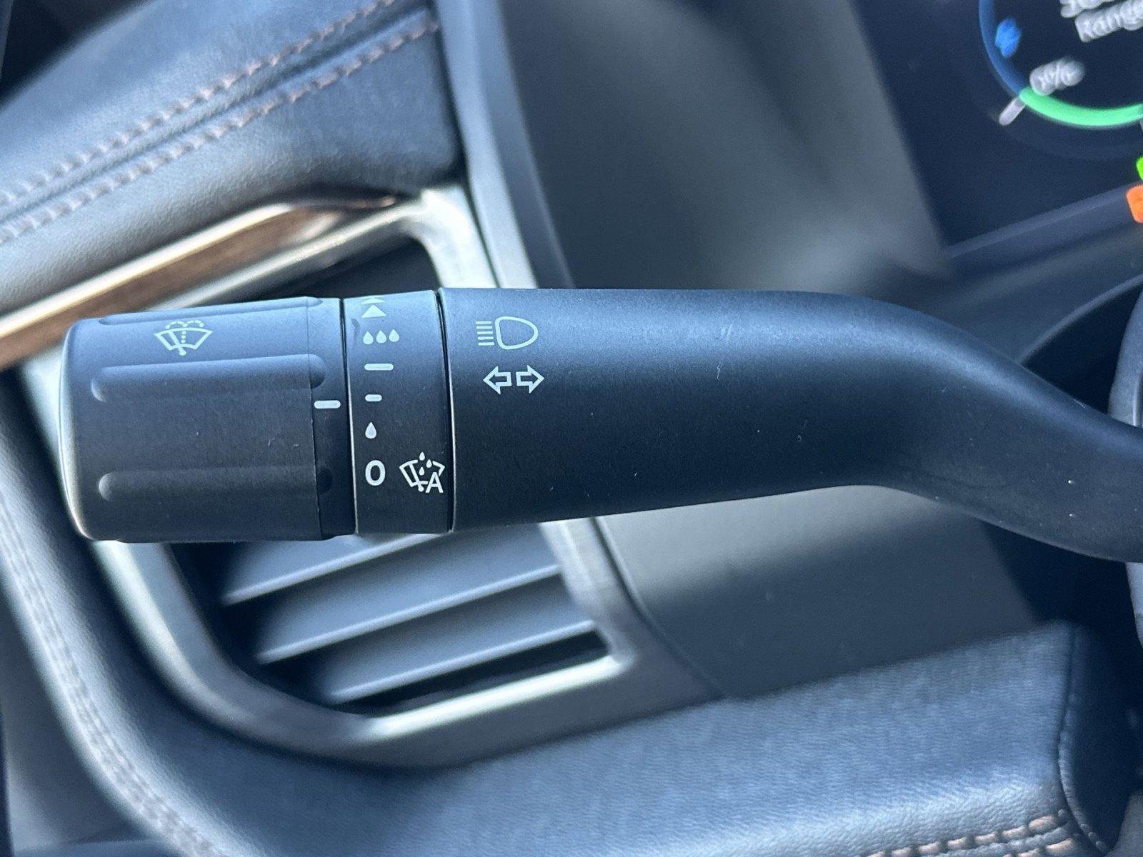 New 2025 Ford F150 Lightning Lariat image 32