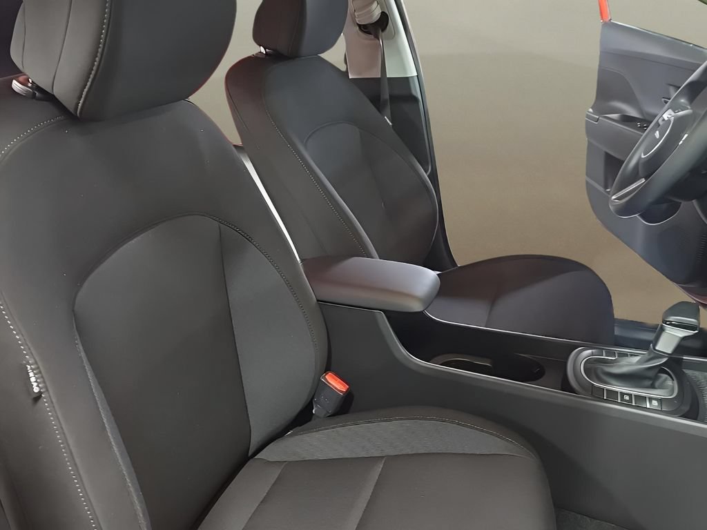 Certified 2026 Hyundai Kona SE AWD/4WD image 20