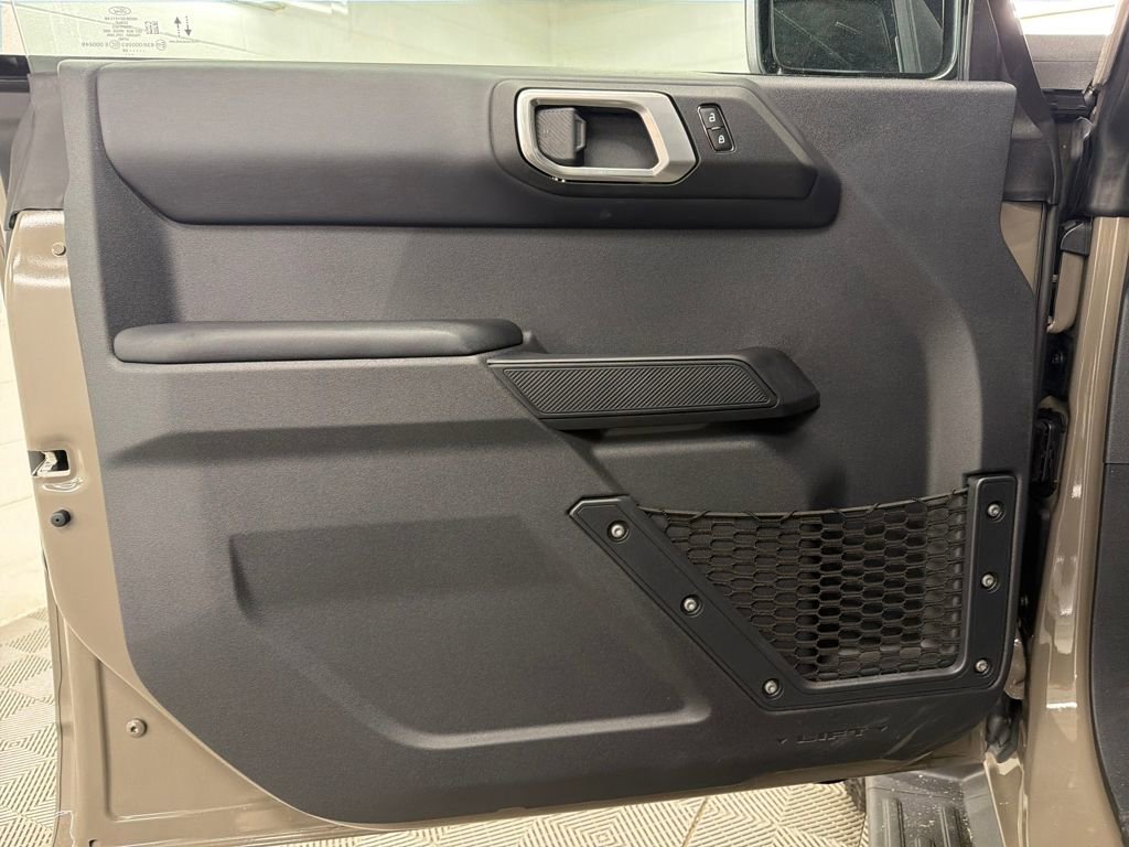 New 2026 Ford Bronco Outer Banks image 15