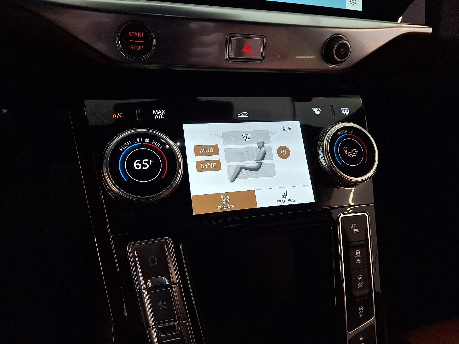 New 2024 Jaguar I-PACE R-Dynamic HSE image 13