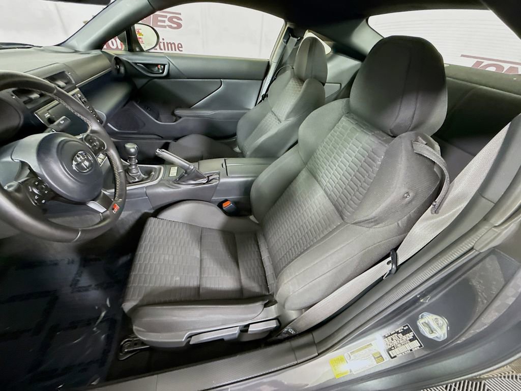 Certified 2023 Toyota GR86 w/ ALL Weather Mat Package (TMS) RWD image 25