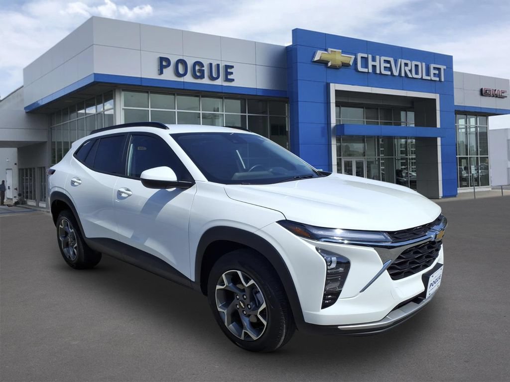 Used 2025 Chevrolet Trax LT w/ LT Convenience Package