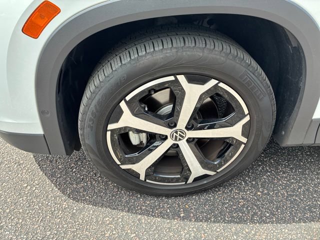 Certified 2026 Volkswagen Tiguan SE AWD/4WD image 8