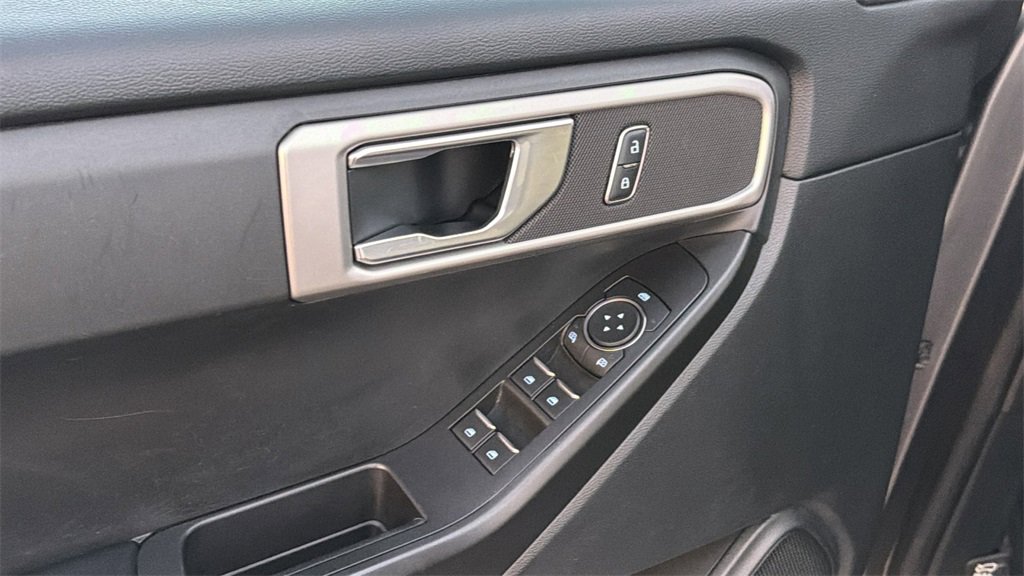 Used 2021 Ford Explorer 2WD image 13