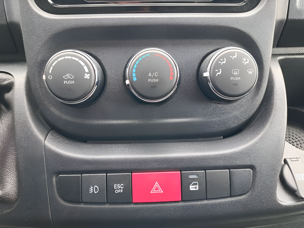 Used 2021 RAM ProMaster 2500 w/ Premium Appearance Group FWD image 11