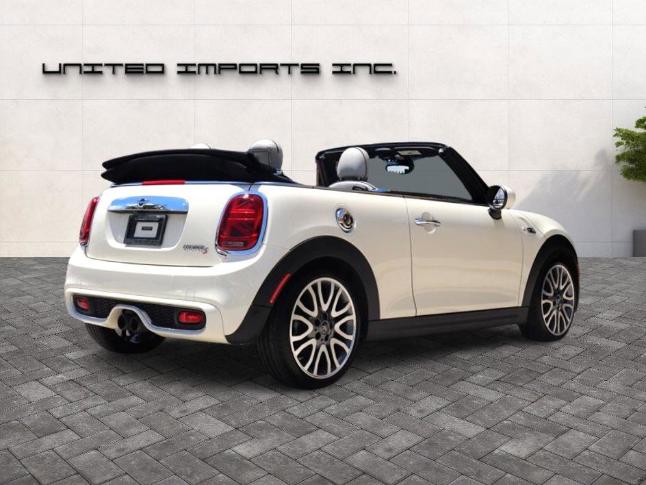 Used 2019 MINI Cooper S FWD image 5
