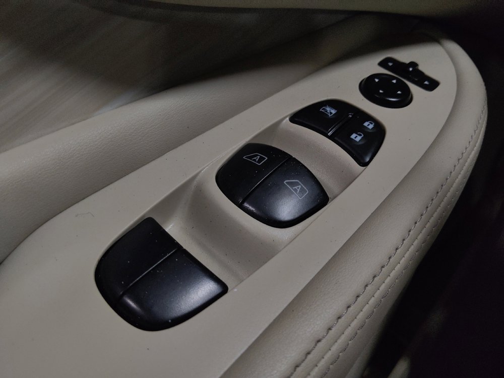 Used 2015 Nissan Murano SV FWD image 27