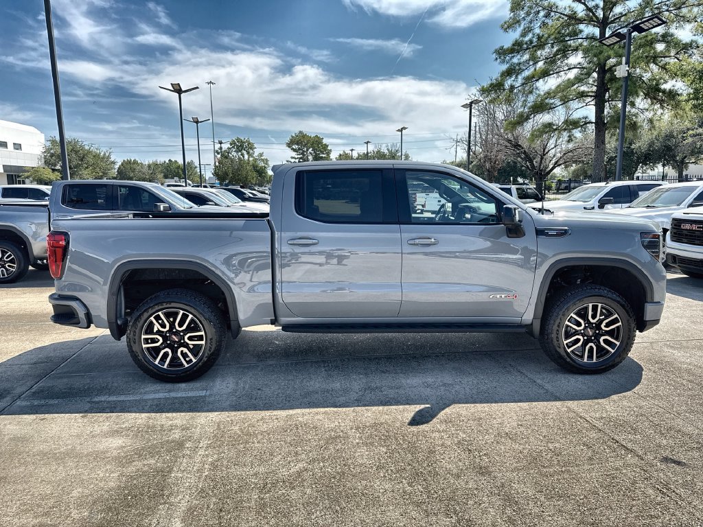 Certified 2024 GMC Sierra 1500 AT4 w/ Technology Package AWD/4WD image 10