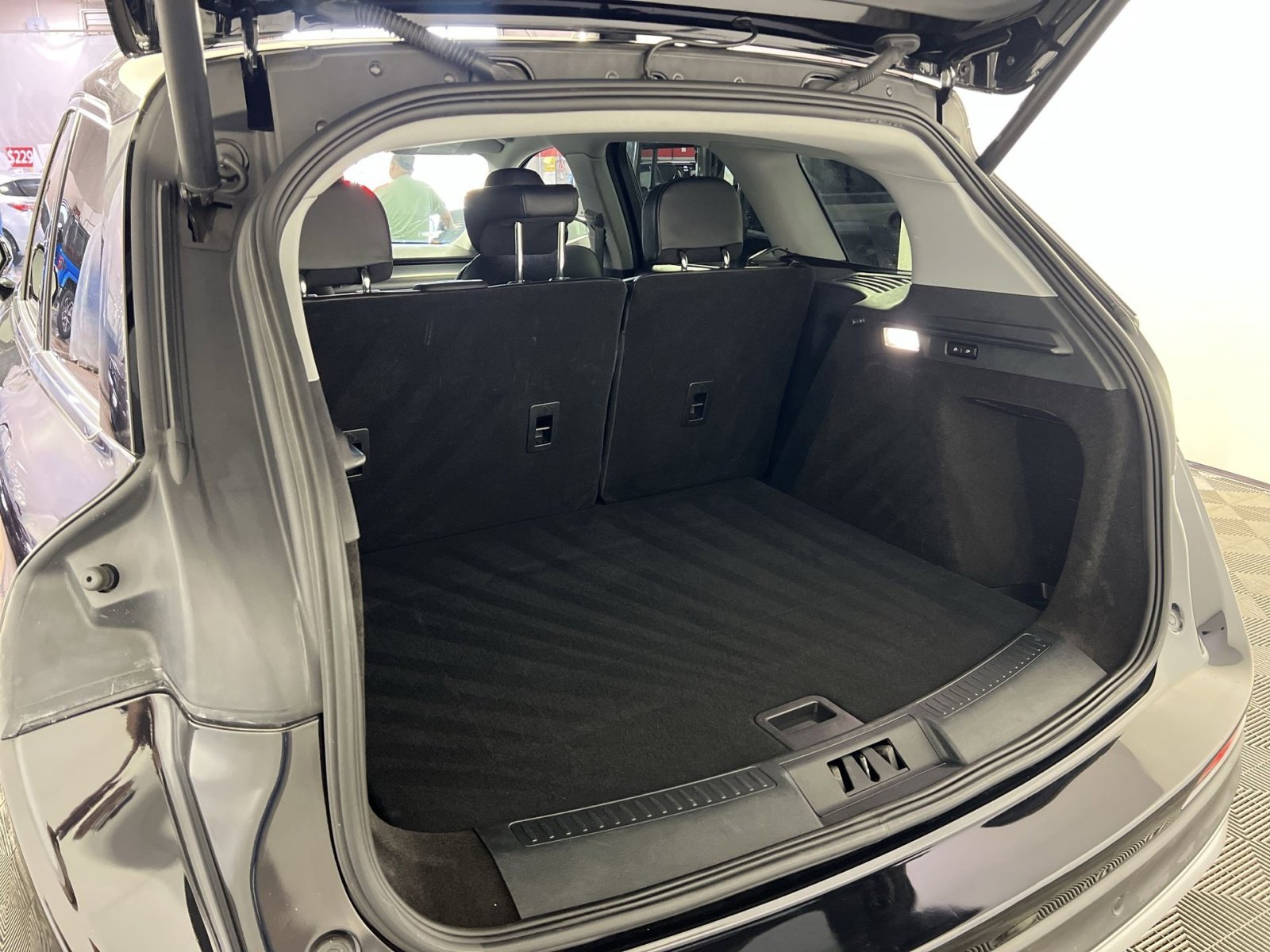 Used 2022 Lincoln Corsair AWD w/ Equipment Group 101A image 24