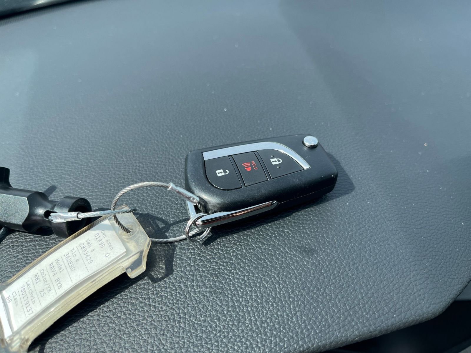 Used 2025 Toyota RAV4 LE image 20