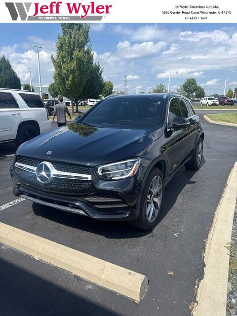 Used 2022 Mercedes-Benz GLC 300 4MATIC image 1