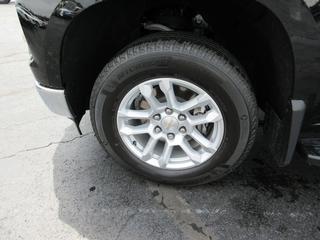Certified 2023 Chevrolet Silverado 1500 LT AWD/4WD image 13