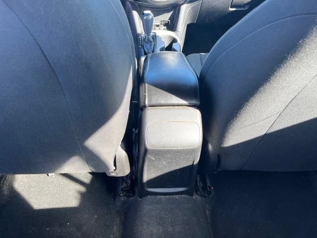 Used 2017 Chevrolet Cruze LS FWD image 13