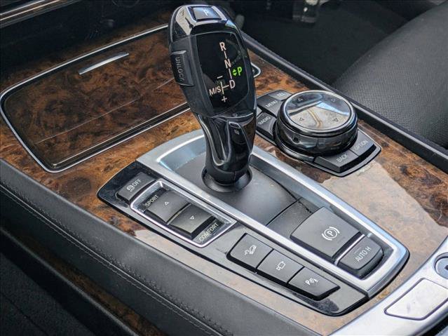 Used 2015 BMW 750Li xDrive AWD/4WD image 12