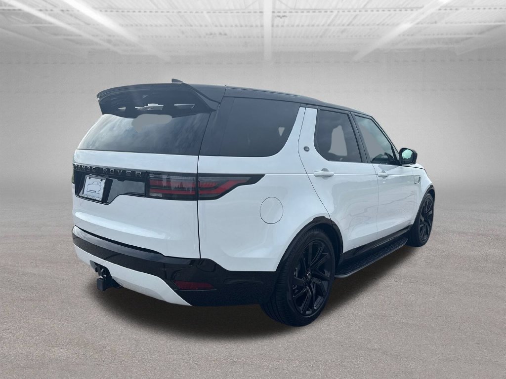 Used 2025 Land Rover Discovery Dynamic SE AWD/4WD image 7