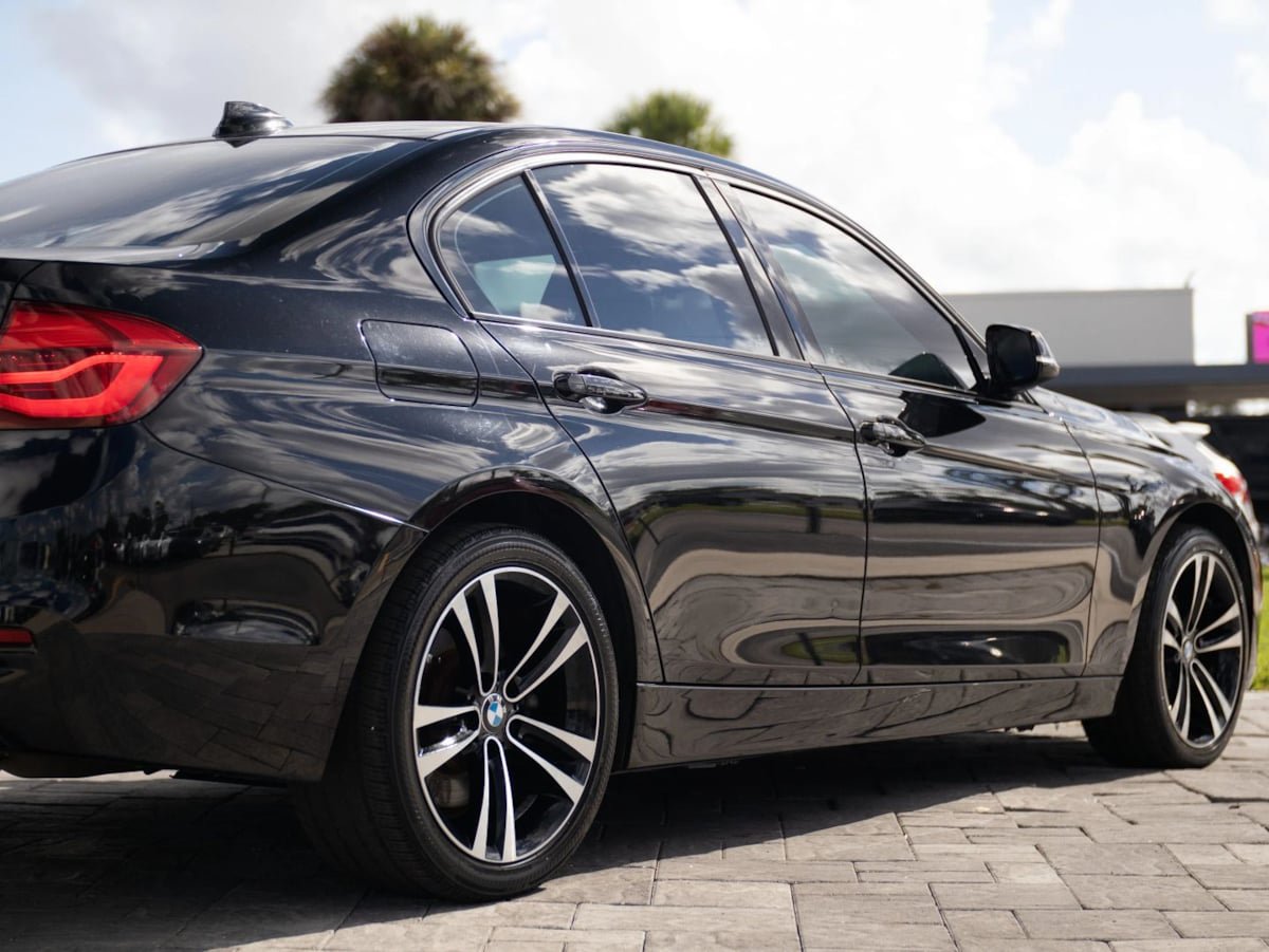 Used 2018 BMW 340i Sedan w/ Premium Package RWD image 15