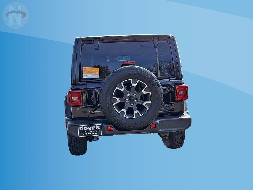 Certified 2025 Jeep Wrangler Sahara w/ Technology Group image 7