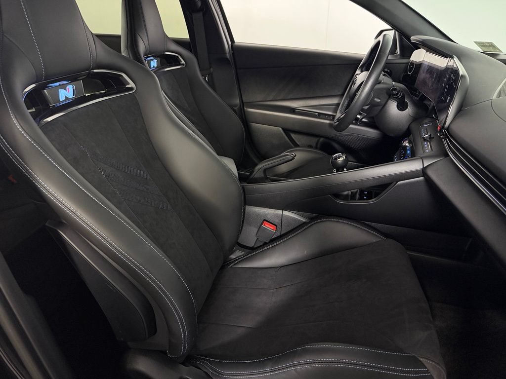 Used 2025 Hyundai Elantra N FWD image 34