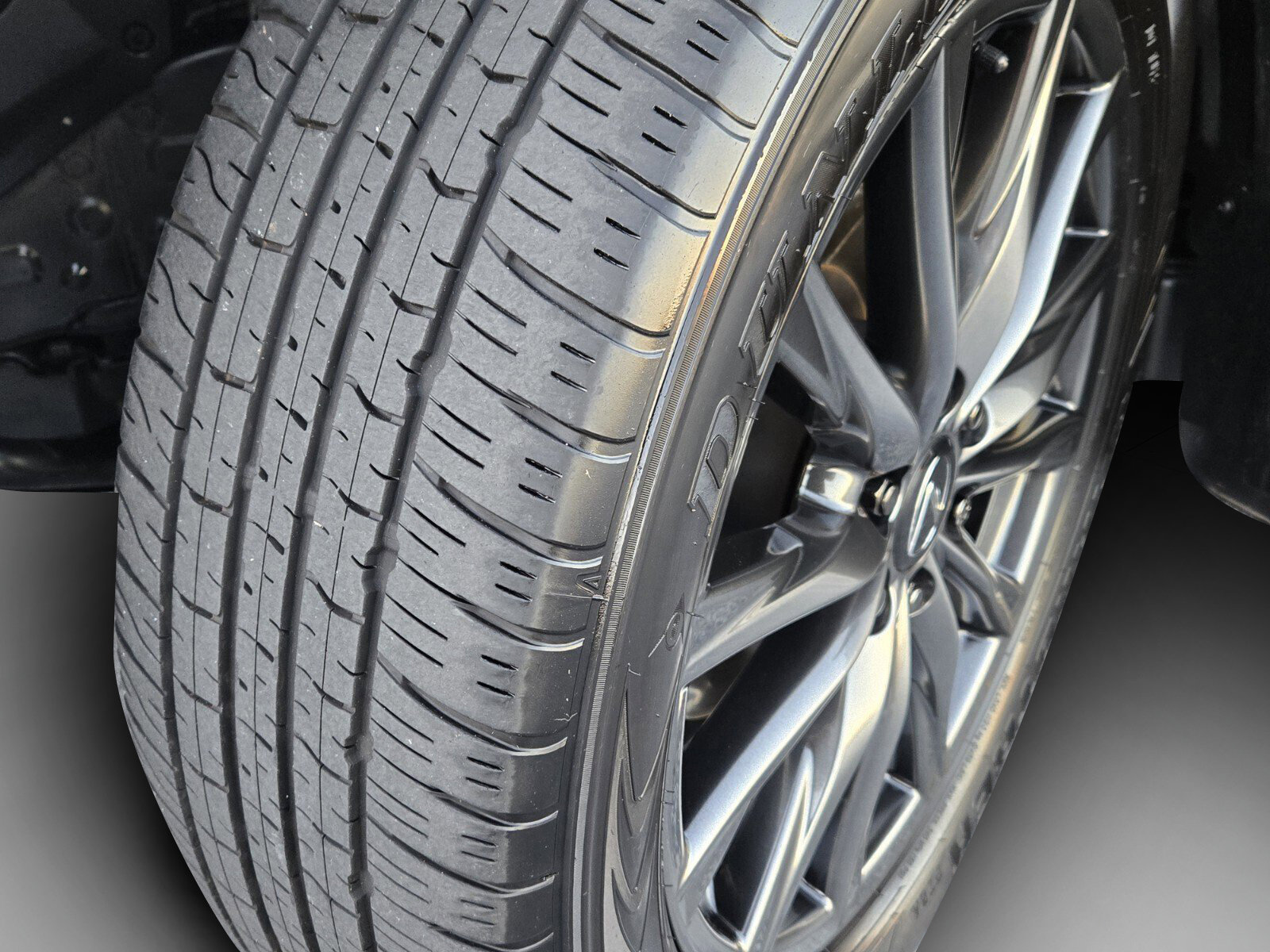 Certified 2024 Lexus LX 600 F Sport image 18