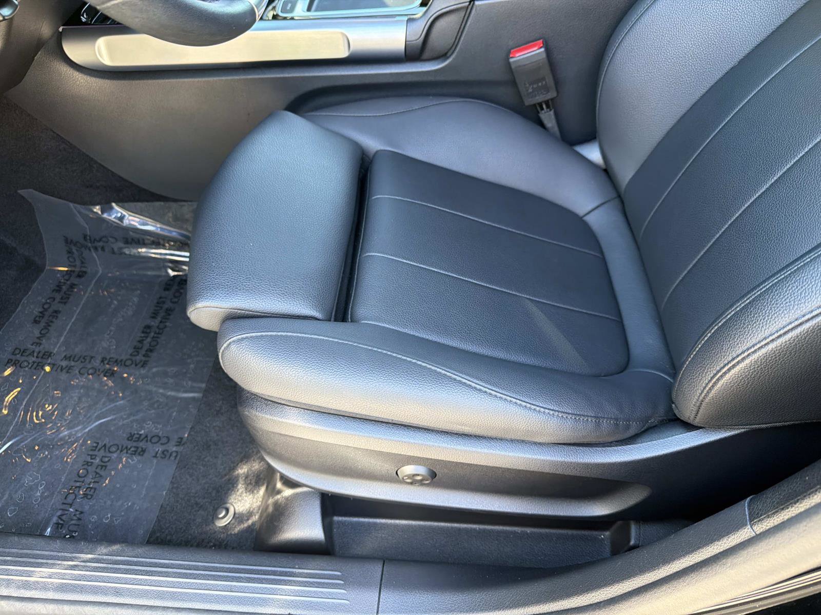 Used 2025 Mercedes-Benz GLB 250 image 17