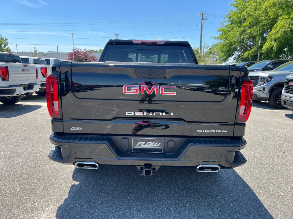 Used 2021 GMC Sierra 1500 Denali w/ Denali Ultimate Package AWD/4WD image 14