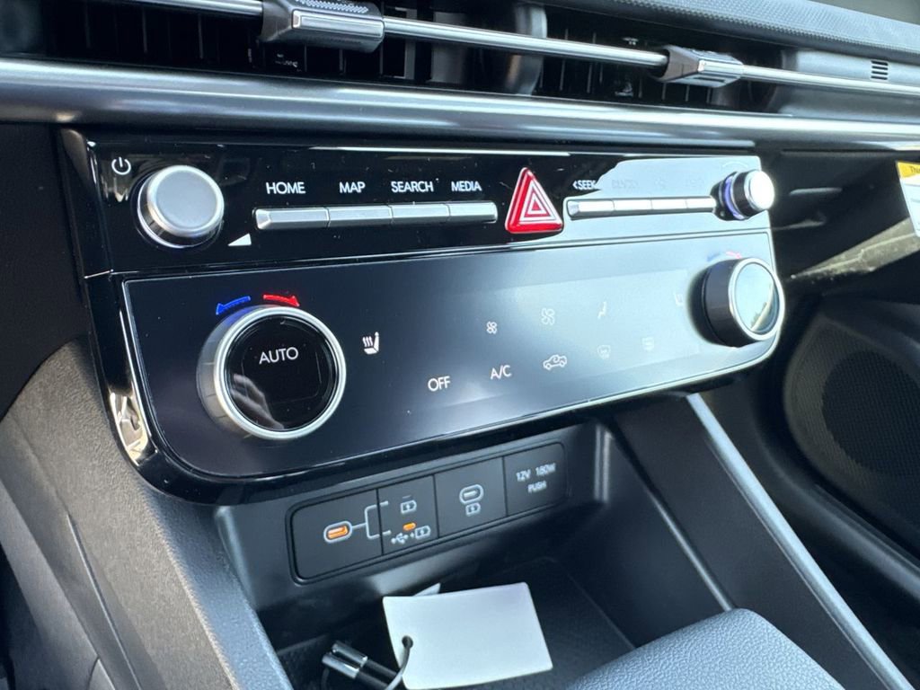 New 2025 Hyundai Santa Cruz SEL image 17