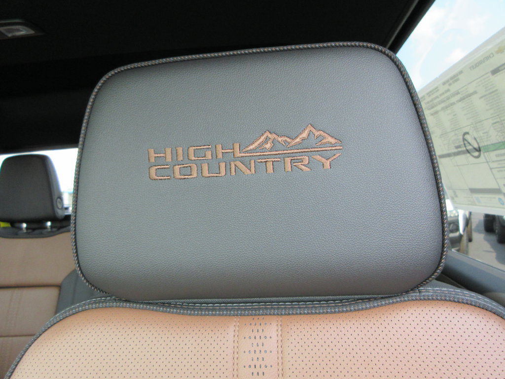 New 2026 Chevrolet Silverado 3500 High Country w/ High Country Premium Package AWD/4WD image 22