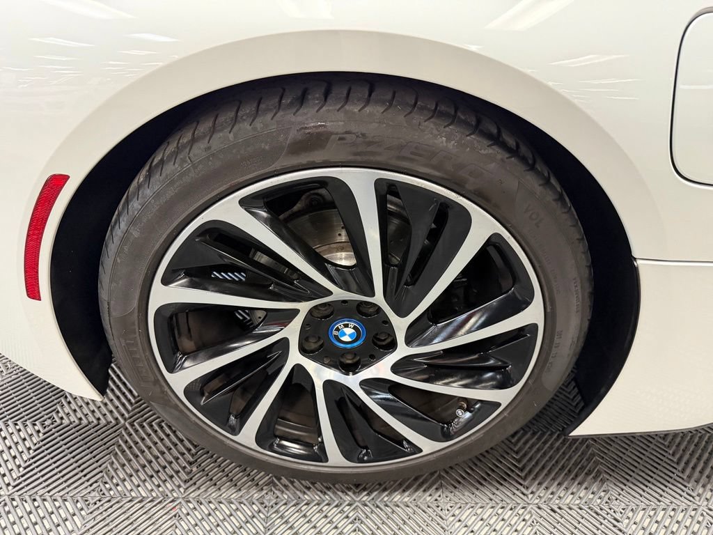 Used 2015 BMW i8 AWD/4WD image 19