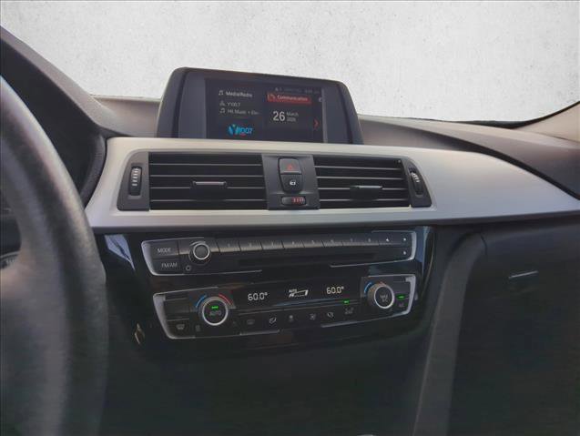Used 2018 BMW 320i Sedan w/ Convenience Package image 14