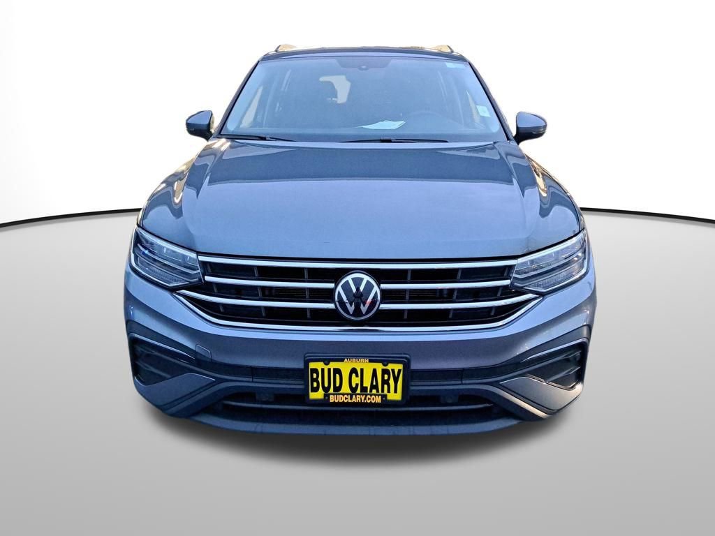 Used 2023 Volkswagen Tiguan S image 9
