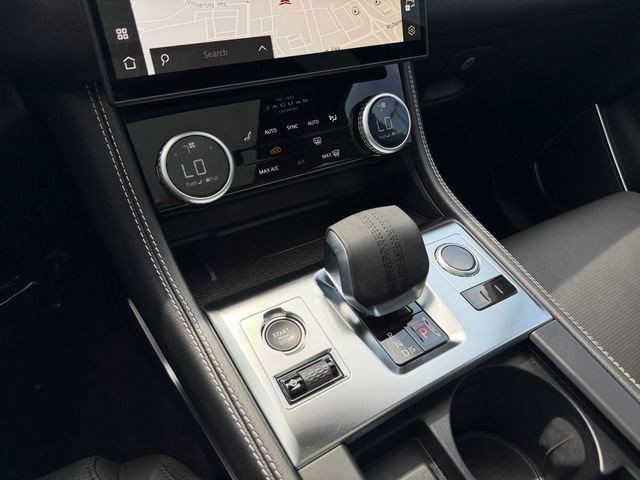 Used 2026 Jaguar F-PACE R-Dynamic S AWD/4WD image 24