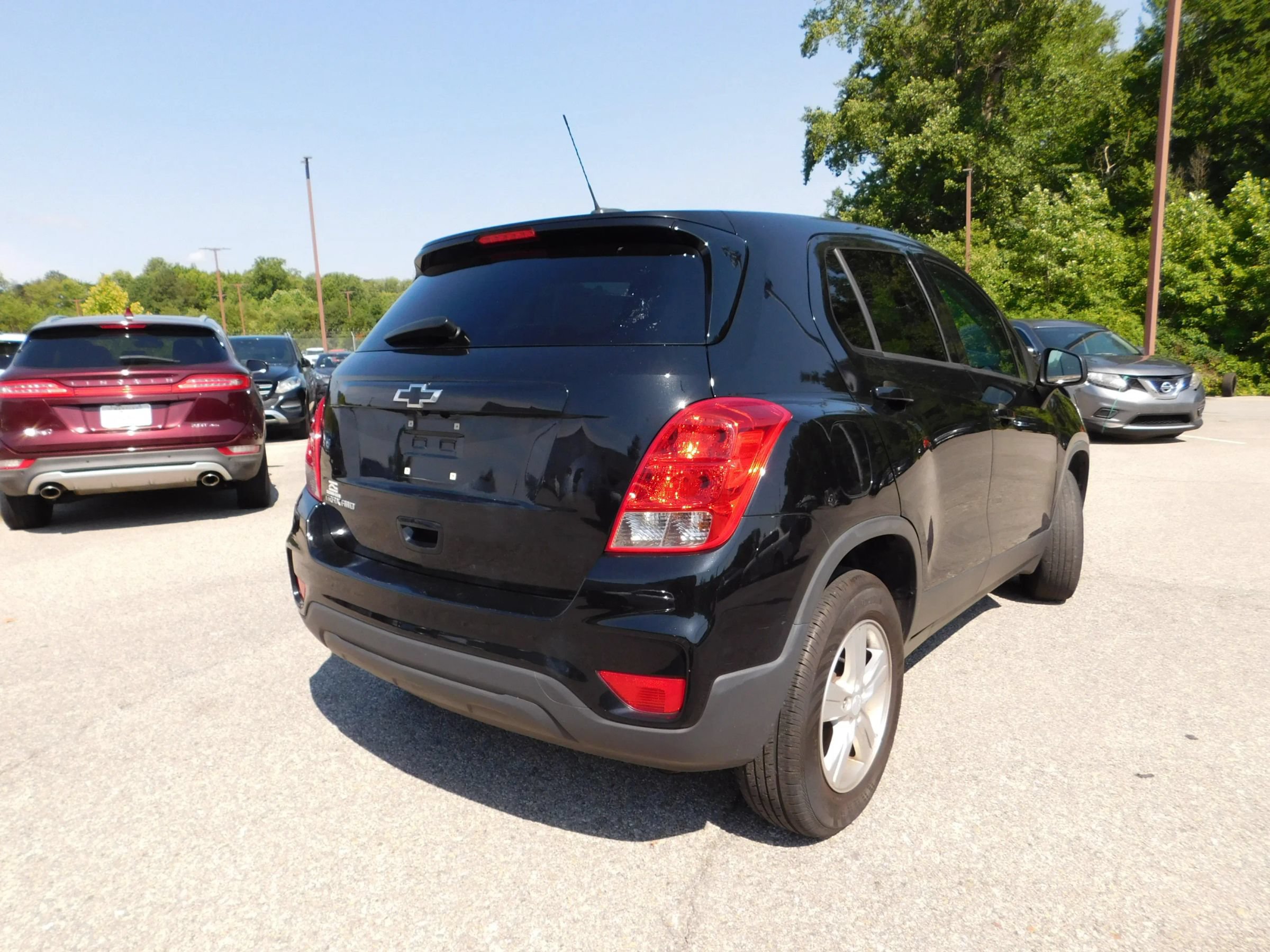 Used 2019 Chevrolet Trax LS w/ Tint and Cruise Package AWD/4WD image 5