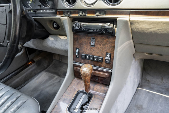 Used 1988 Mercedes-Benz 560 SL image 57