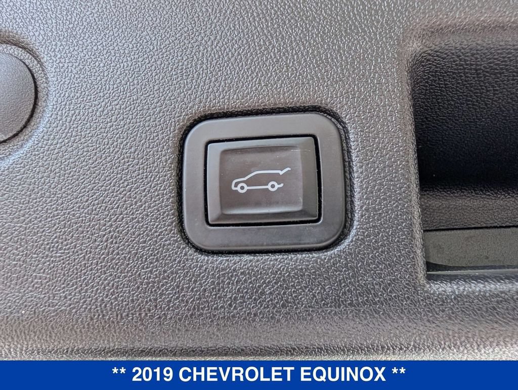 Used 2019 Chevrolet Equinox LT w/ Sun & Navigation Package AWD/4WD image 30