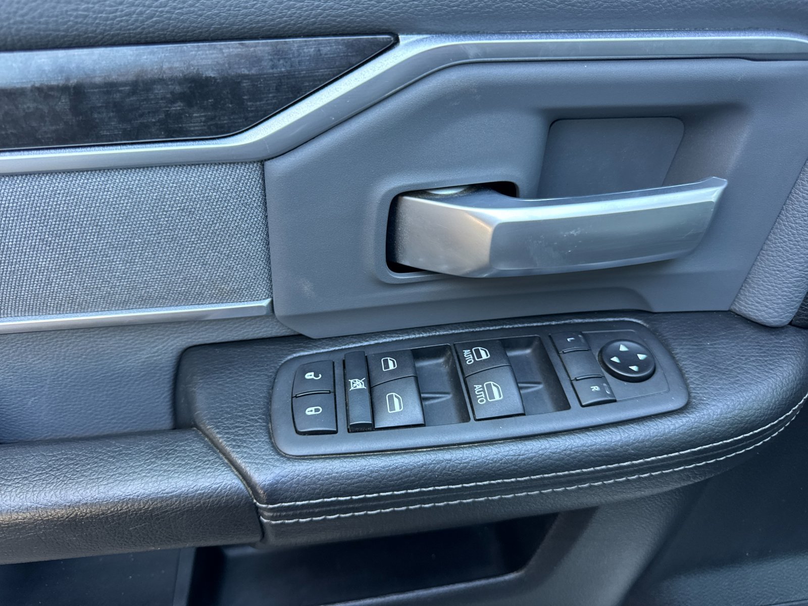 Used 2019 RAM 2500 Big Horn RWD image 11