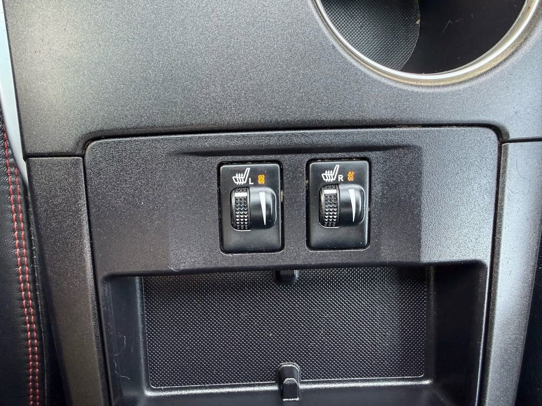 Used 2016 Toyota Camry XSE w/ Moonroof Package image 10