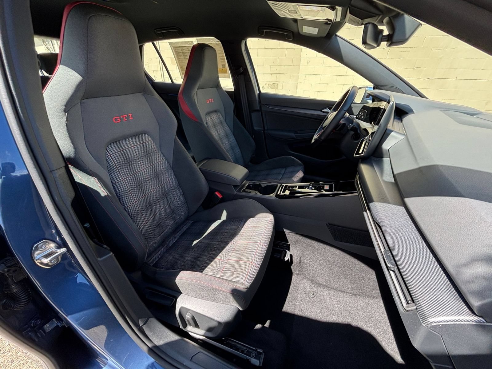 Used 2026 Volkswagen Golf S FWD image 34