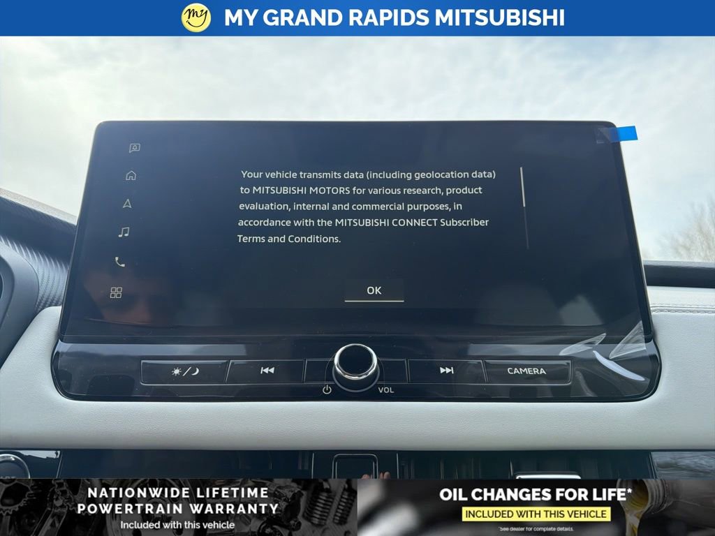 New 2026 Mitsubishi Outlander SEL image 17
