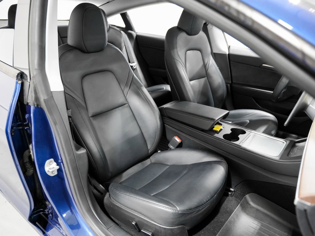 Used 2023 Tesla Model 3 Performance image 25