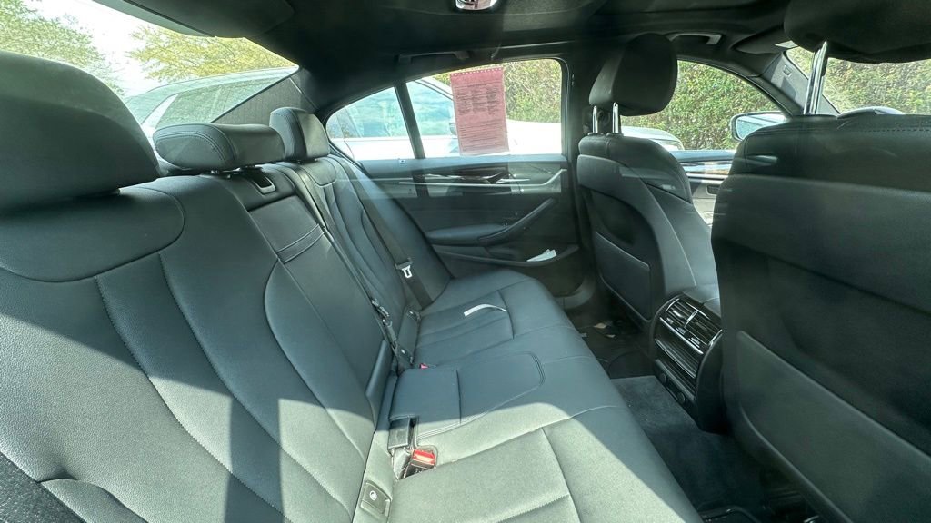 Used 2019 BMW 530i w/ Convenience Package image 6