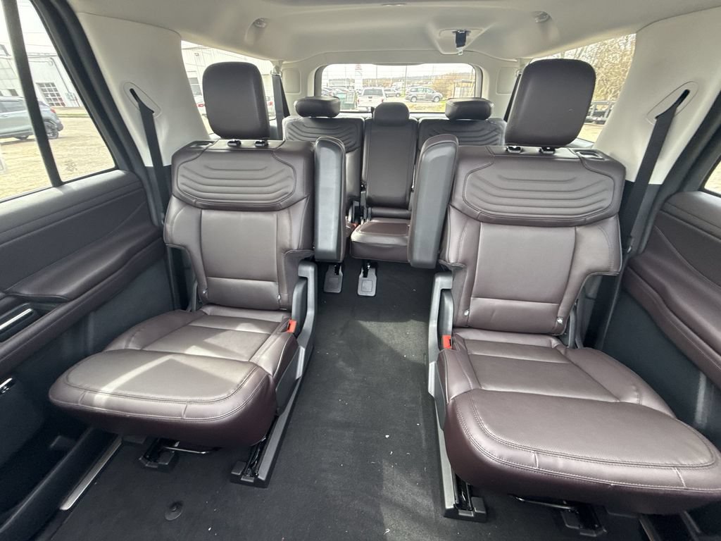 New 2026 Ford Expedition Max Platinum w/ Platinum Ultimate Package AWD/4WD image 25