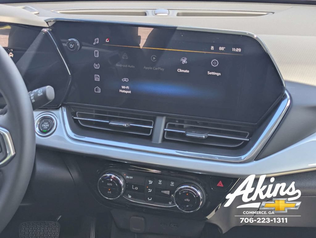 New 2026 Chevrolet Trax LT w/ LT Convenience Package FWD image 17